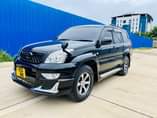 A picture of TOYOTA LAND CRUISER PRADO BEI 31