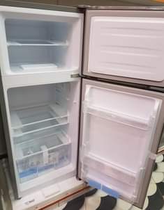 A picture of Hisense 160L Fridge