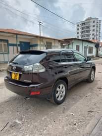 A picture of Toyota Harrier