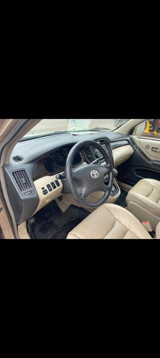 A picture of Toyota Highlander 003