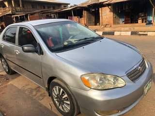 A picture of Neatly used 2007 Toyota Corolla with unscrewed engine painted once