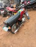 A picture of Quick sale UEV Bajaj boxer 2.35M Call or Whatsapp 0756911039