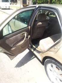 A picture of Toyota Camry Gold colour