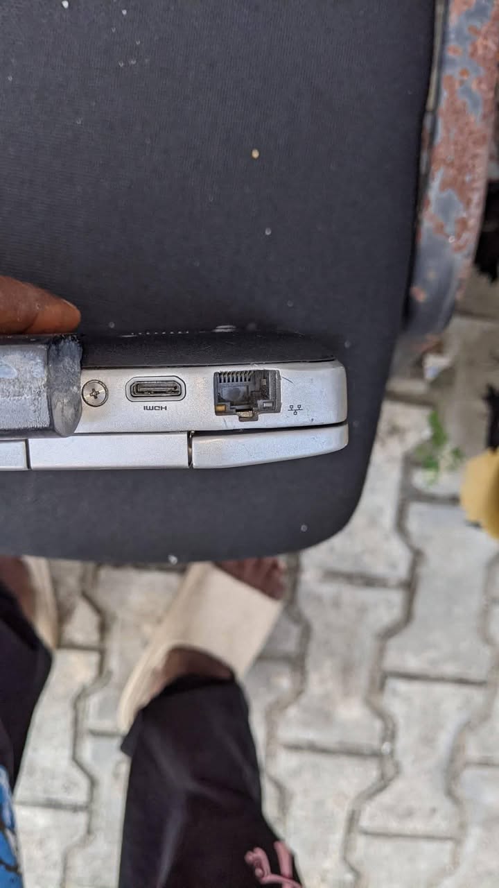 A picture of Laptop Dell Latitude 6320