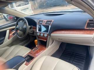 A picture of Toyota Camry 08