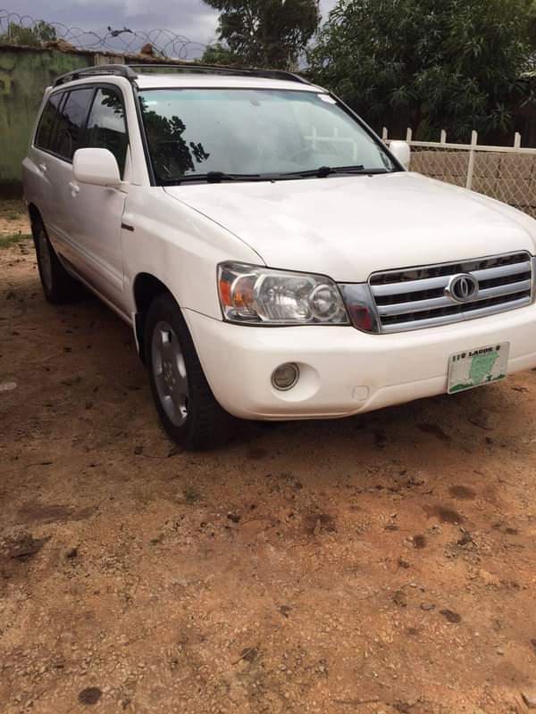 A picture of Neatly Used Toyota Highlander 2007 Model Limited Edition Three row