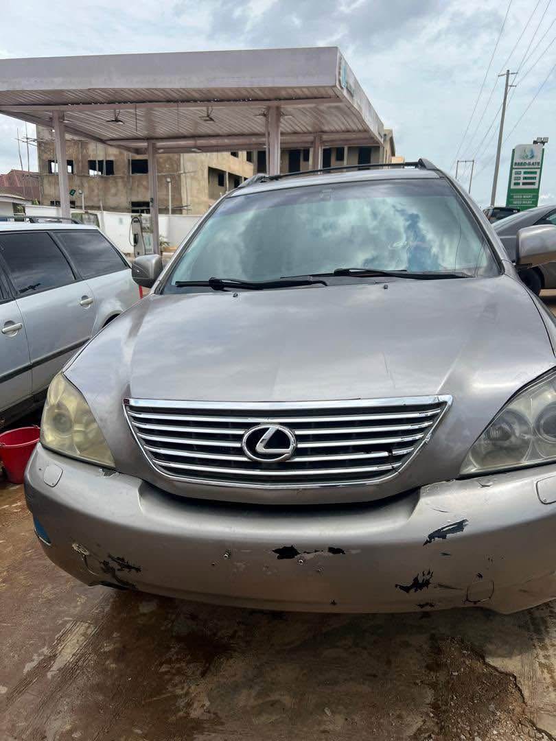 A picture of Lexus RX330 2006. Engine Ac Gear Good condition Buy and