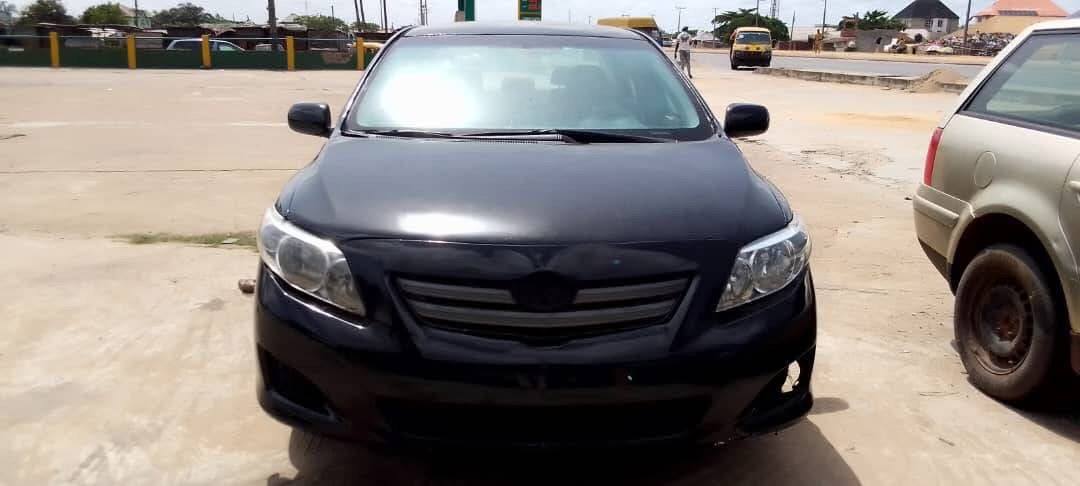 A picture of Toyota Corolla 09 model