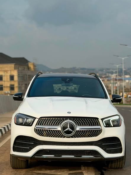 A picture of 2021 gle 350 Benz neatly used amg body 48m