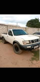 used nissan hardbody