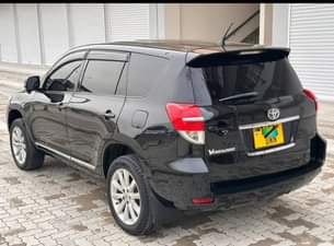 A picture of TOYOTA VANGUARD