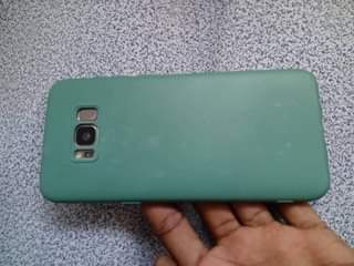 A picture of Samsung s8