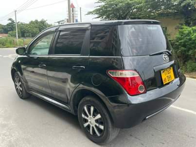 A picture of Toyota Ist