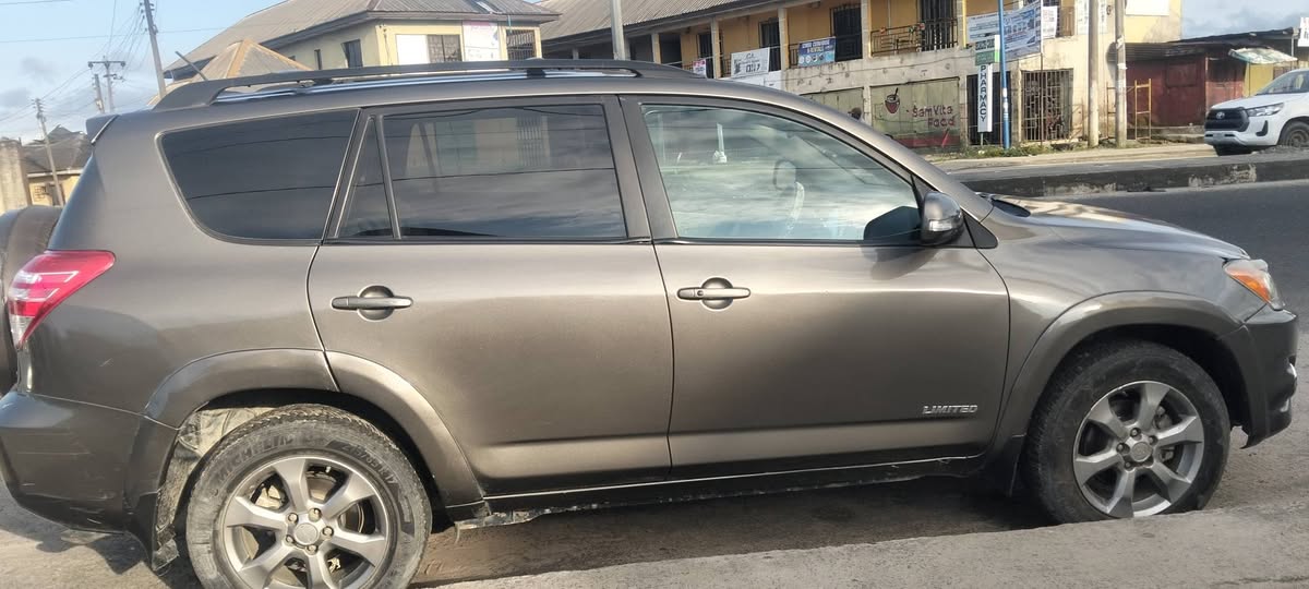 A picture of Toyota Rav4