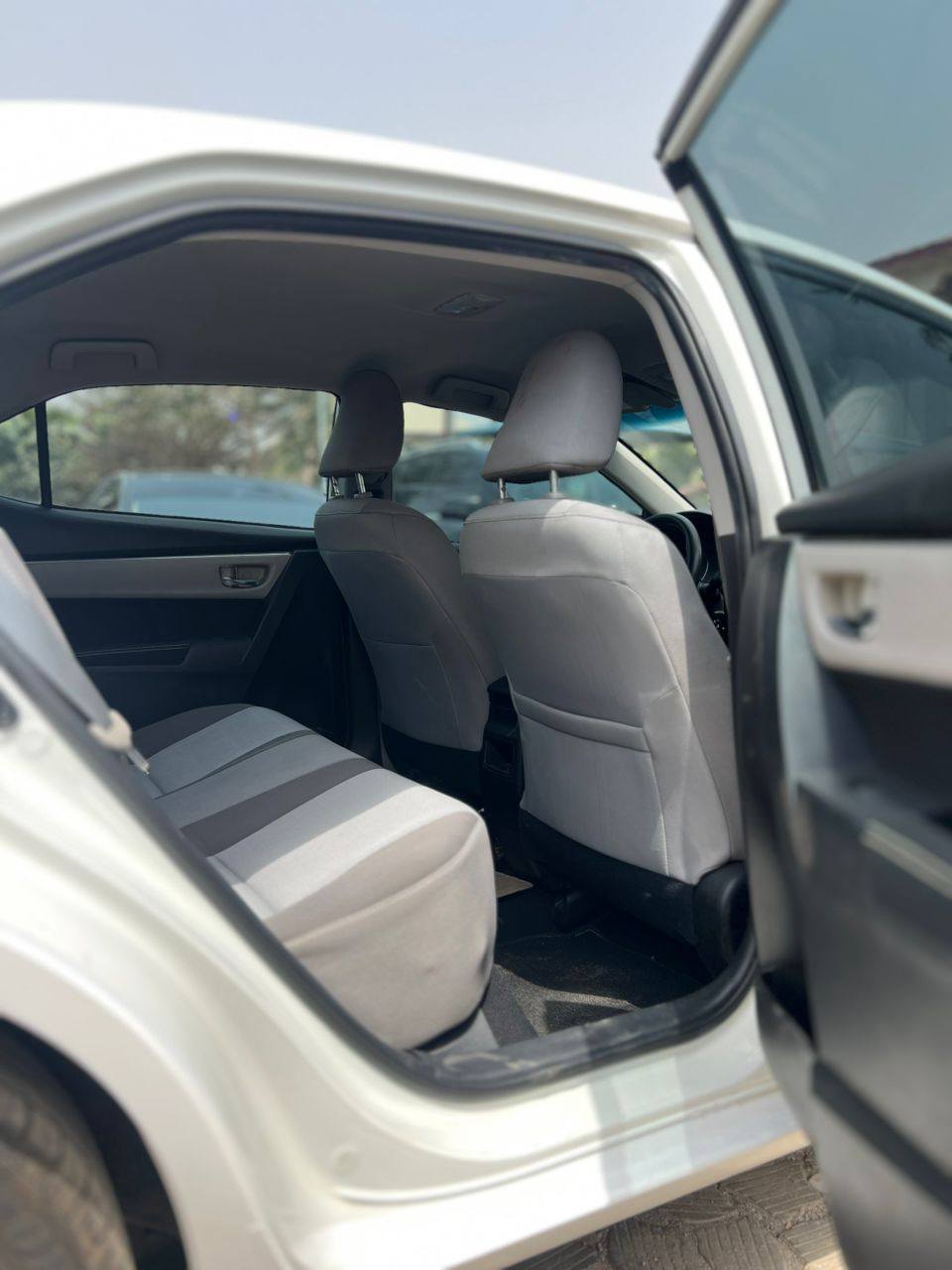 A picture of USED 2019 TOYOTA COROLLA