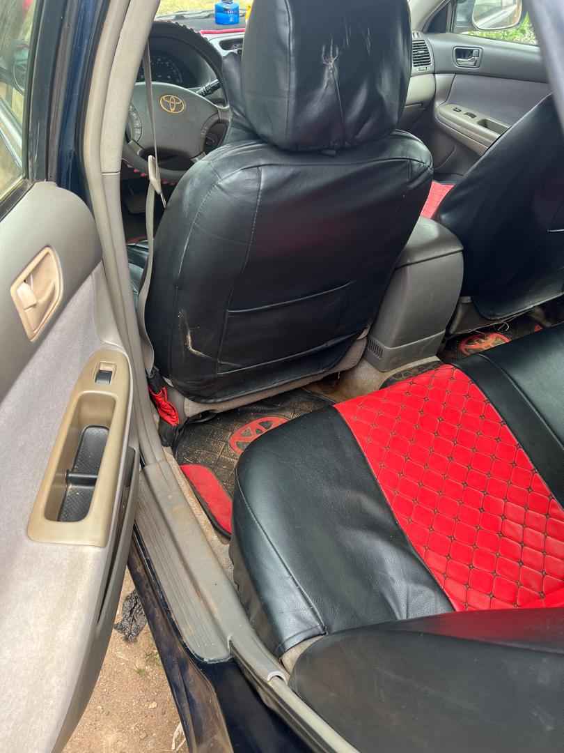 A picture of Toyota Camry 2004 model