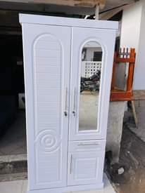 A picture of Nauza kabati mbao mpyaa kabisa bei 260000 Location ubungo call
