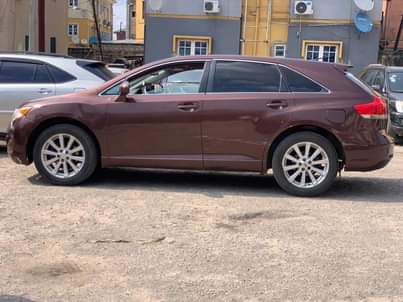 A picture of 2010 Toyota Venza V4 engine First user from toks