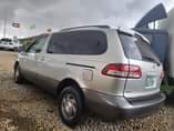 A picture of Toyota Sienna 2002