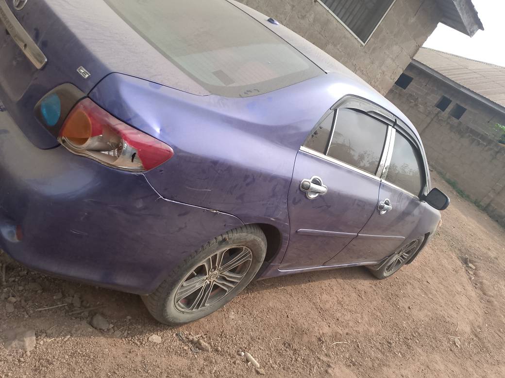 A picture of Toyota Corolla 010