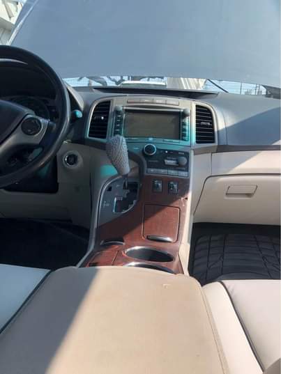 A picture of 2013 Venza Xle full option Reg Thumbstart double panoramic