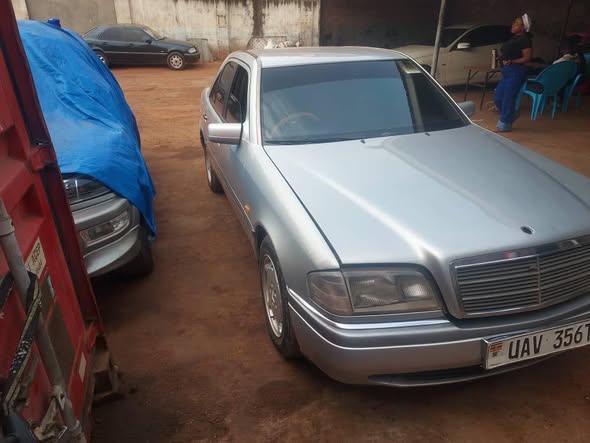A picture of Mercedes Benz