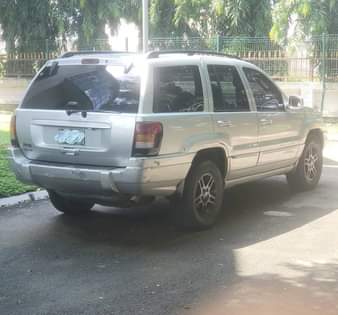 A picture of 2003 Jeep Grand Cherokee WJ
