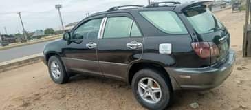 A picture of 2001 LEXUS RX 300