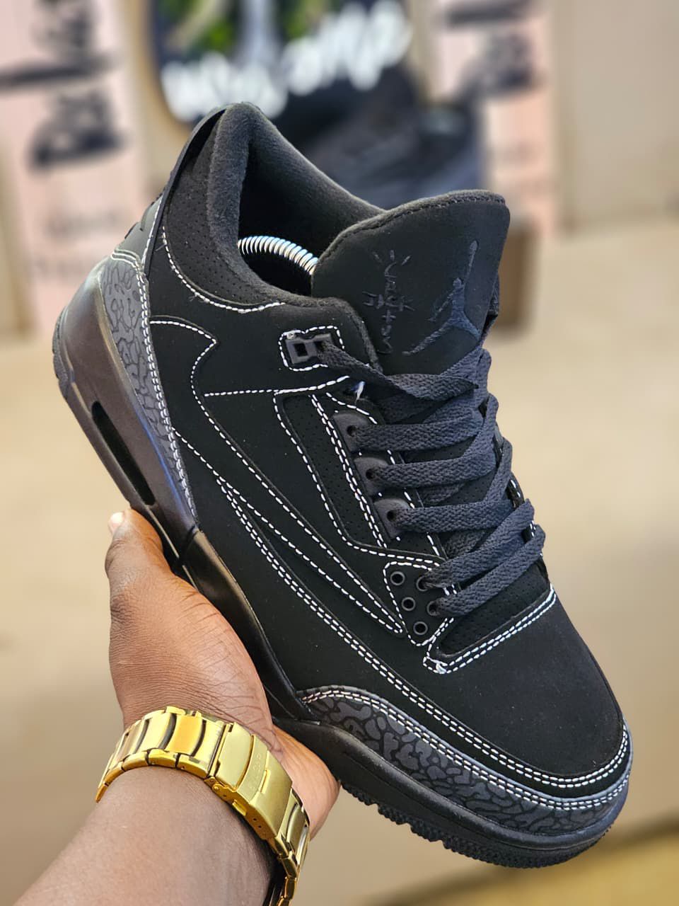 A picture of Sneakers shoes