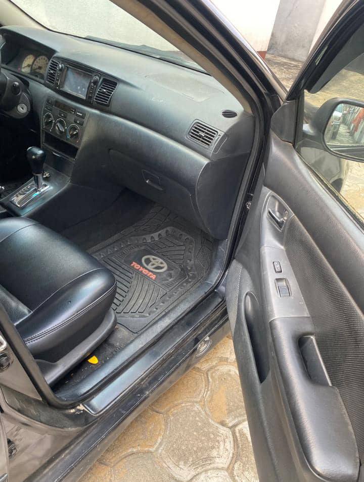 A picture of DISTRESS SALE CLEAN 2004 TOYOTA COROLLA PRICE 2 950M SETTLES