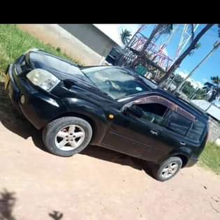 A picture of Nissan x tray milion 3 3 Ipo mwanza Automatic Engine