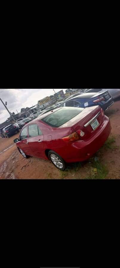 A picture of 2010 Toyota Corolla le Engine and gear untampered AC chiliing