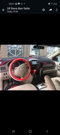 A picture of 05 06 Toyota Siena registered