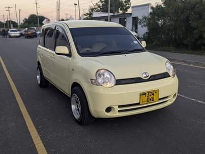 toyota sienta