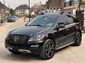 A picture of REGISTRE Mercedes Benz Ml350 2010 Colour Black ustom uty ntact