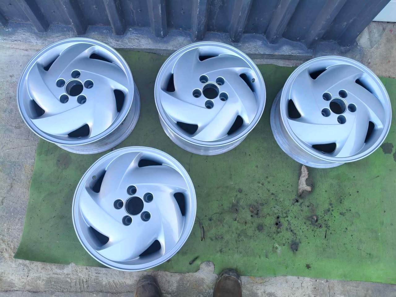 tyres