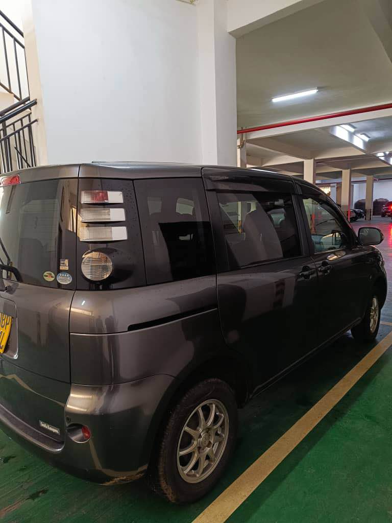A picture of Car