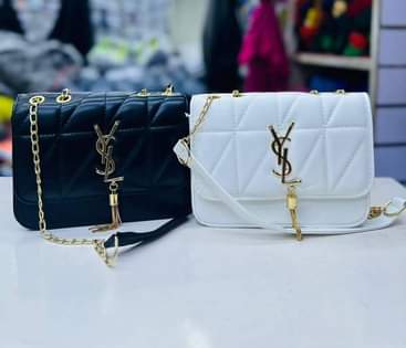 A picture of Hands bags