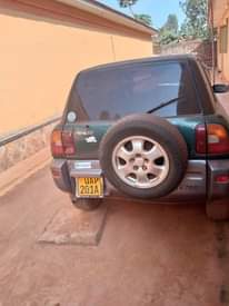 A picture of Rav 4 short chassis and green