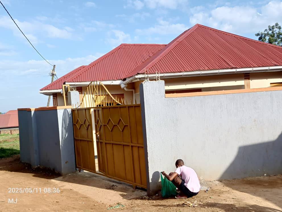 A picture of HOUSE ON SALE IN KYENGERA ALONG MASAKA ROAD AT 76MILLION