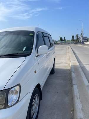 A picture of TOYOTA NOAH