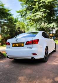 A picture of Lexus Price 27m Very good condition Contact me on 0.7.5.2.8.3.6.8.8.5