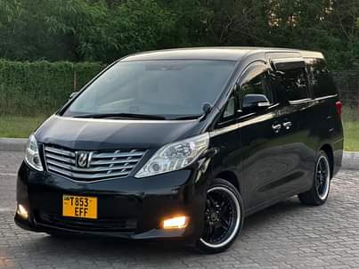 toyota alphard