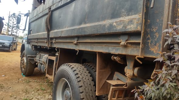A picture of Mercedes Benz axor on sale at 45m only contact me
