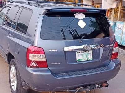 A picture of 2006 Toyota Highlander Hybrid