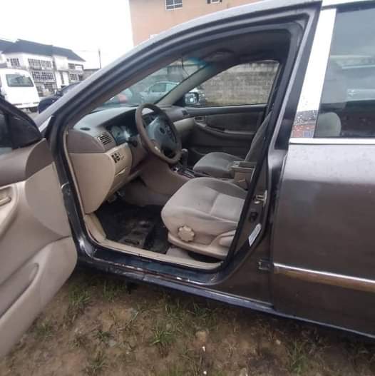 A picture of  Election Deal.... Who Will be the Winner.... Toyota Corolla