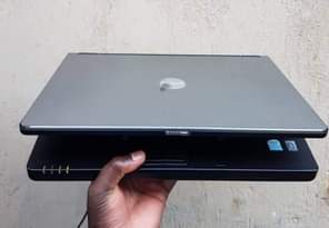 A picture of Dell laptop