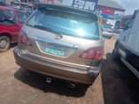 A picture of Lexus Rx 300