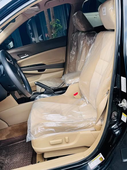 A picture of HONDA ACCORD 2009