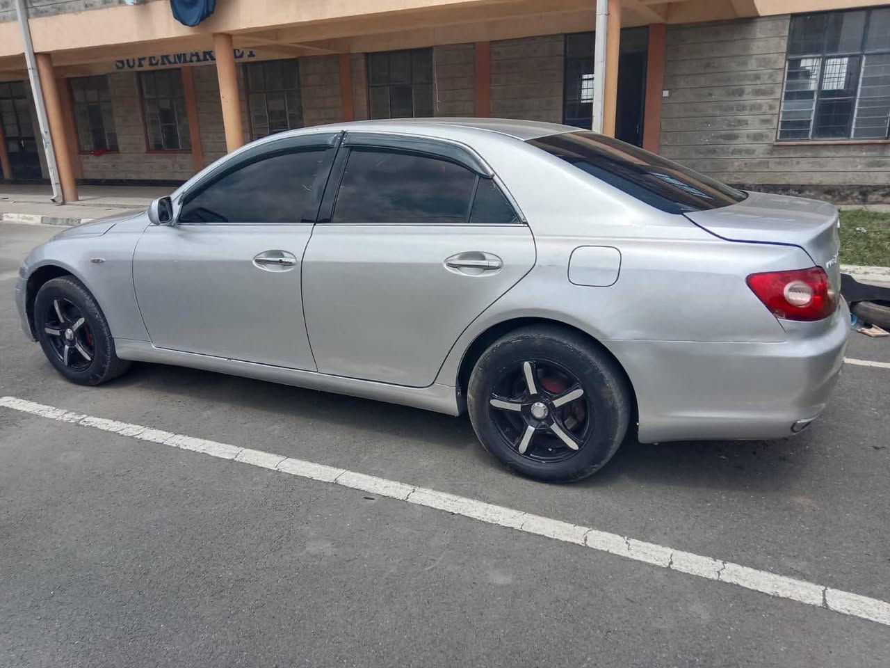 A picture of 2007 Toyota mark x